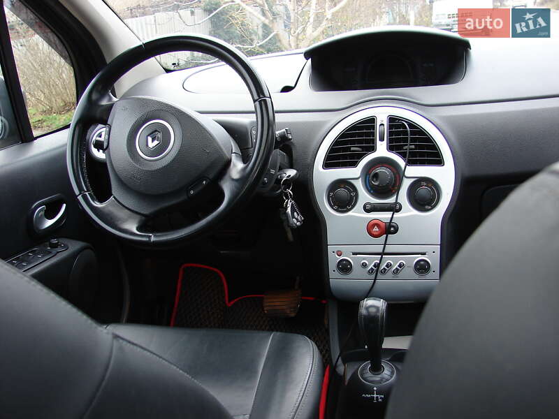Хэтчбек Renault Modus 2009 в Одессе