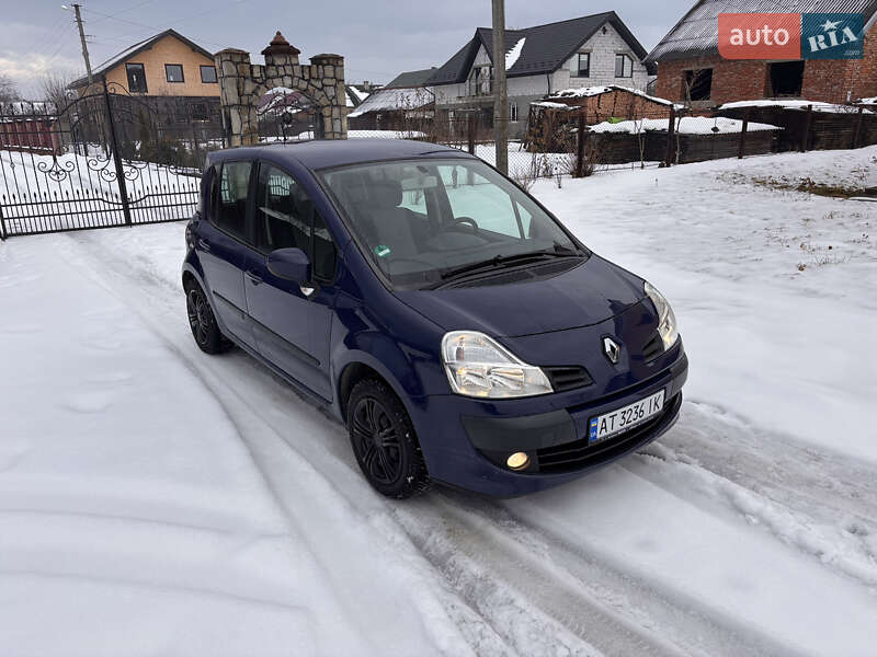 Хэтчбек Renault Modus 2009 в Надворной