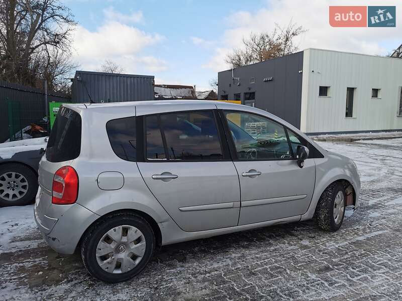 Хетчбек Renault Modus 2008 в Дніпрі фото 3 Хетчбек Renault Modus 2008 в Дніпрі