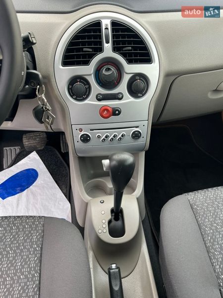 Хетчбек Renault Modus 2006 в Луцьку