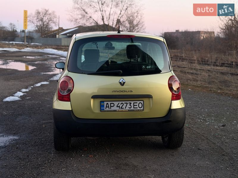 Хэтчбек Renault Modus 2005 в Бердичеве