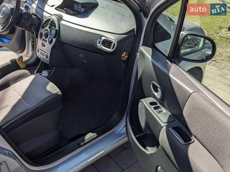 Хетчбек Renault Modus 2008 в Ірпені