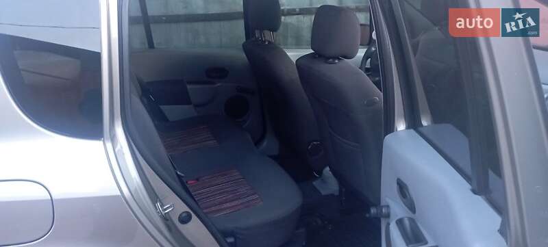 Хетчбек Renault Modus 2008 в Чернівцях