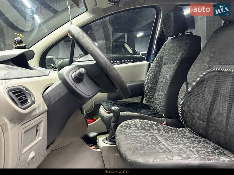 Хэтчбек Renault Modus 2005 в Черновцах