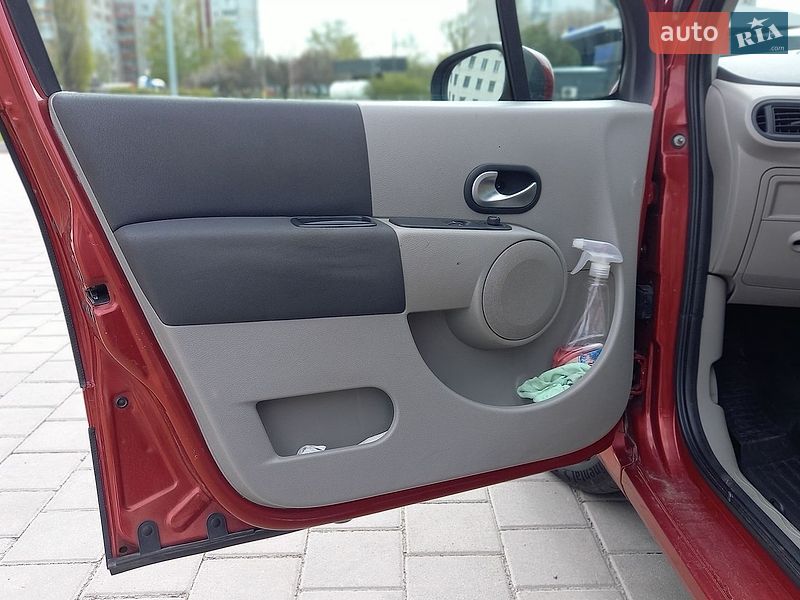 Хетчбек Renault Modus 2006 в Черкасах