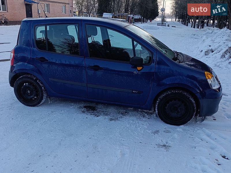 Хетчбек Renault Modus 2004 в Млиніві