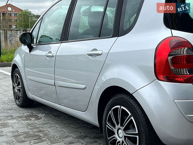 Хэтчбек Renault Modus 2009 в Луцке