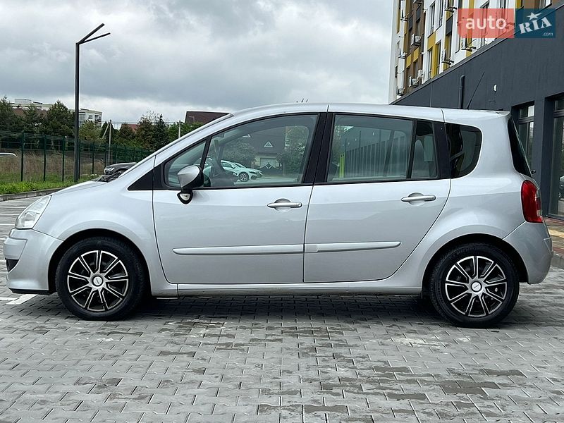Хэтчбек Renault Modus 2009 в Луцке