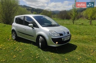 Хэтчбек Renault Modus 2010 в Львове
