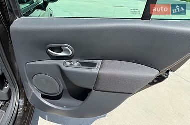 Хэтчбек Renault Modus 2011 в Луцке