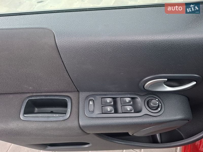Хэтчбек Renault Modus 2009 в Черкассах