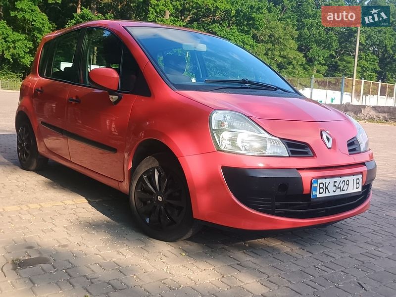Хетчбек Renault Modus 2008 в Володимирці
