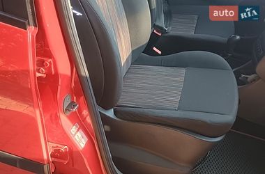 Хетчбек Renault Modus 2008 в Володимирці