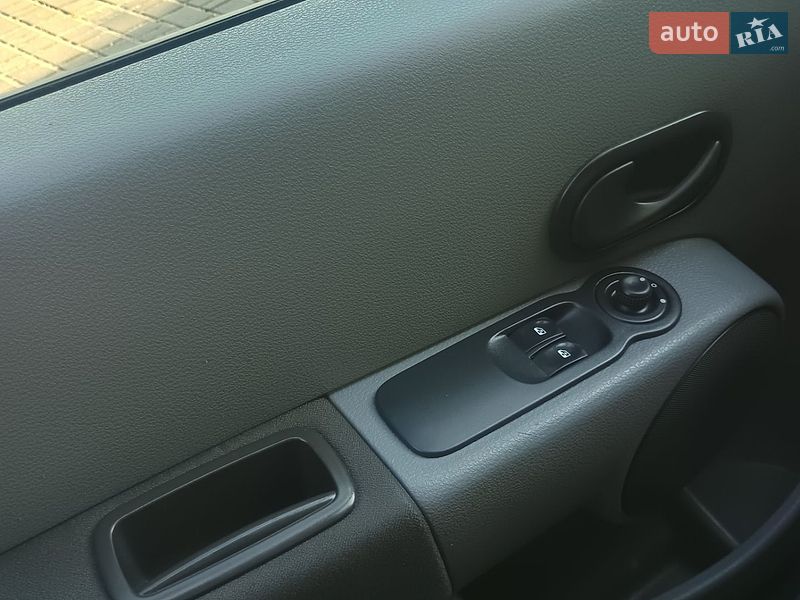 Хетчбек Renault Modus 2008 в Володимирці