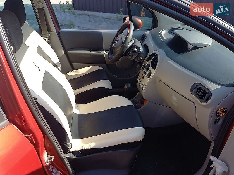 Хэтчбек Renault Modus 2006 в Черкассах