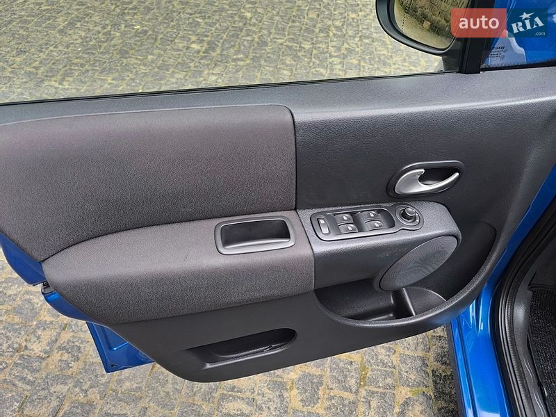 Хэтчбек Renault Modus 2008 в Черновцах