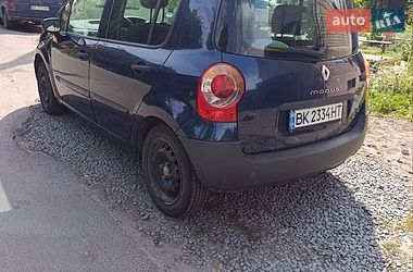 Хетчбек Renault Modus 2004 в Млиніві