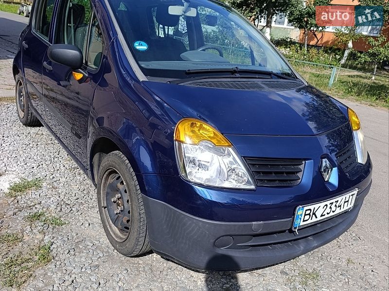 Хетчбек Renault Modus 2004 в Млиніві