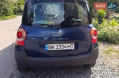 Хетчбек Renault Modus 2004 в Млиніві
