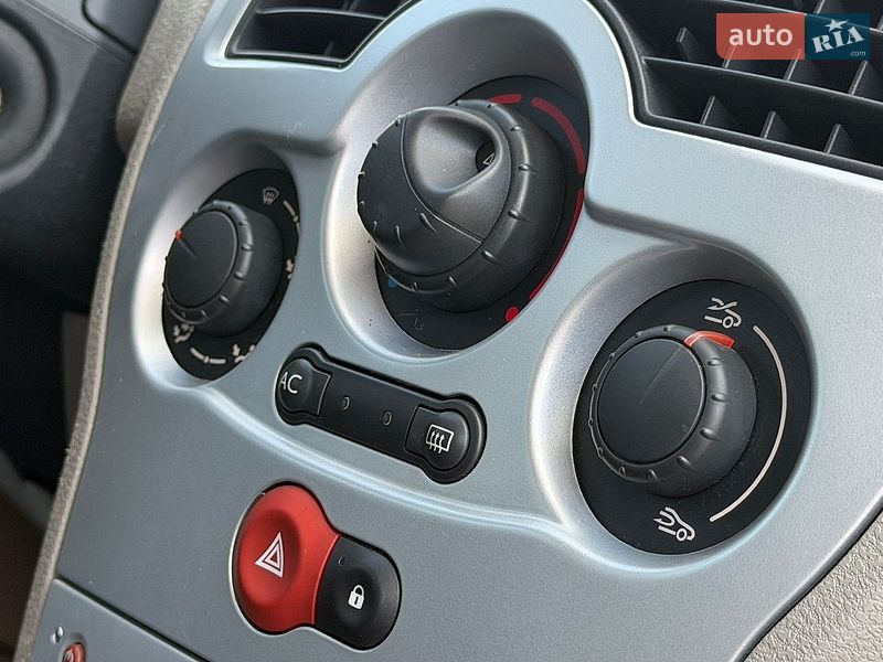 Хетчбек Renault Modus 2006 в Рівному
