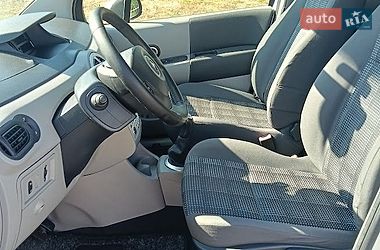 Хэтчбек Renault Modus 2006 в Клевани