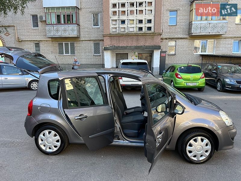 Хетчбек Renault Modus 2009 в Луцьку