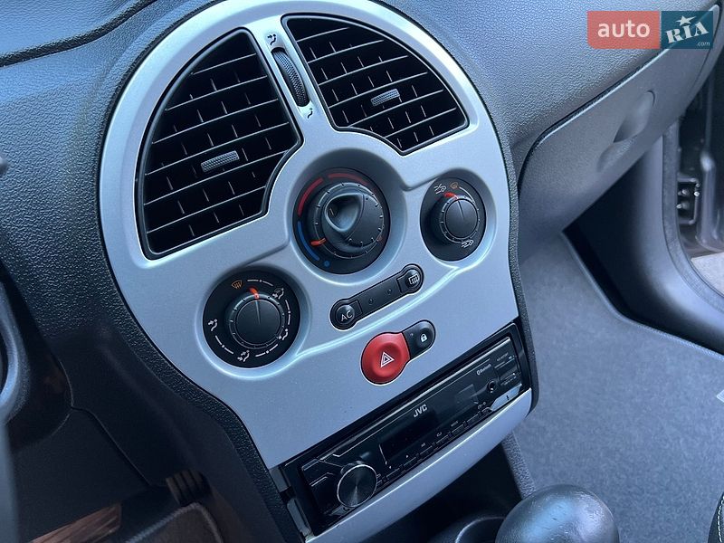 Хетчбек Renault Modus 2009 в Луцьку