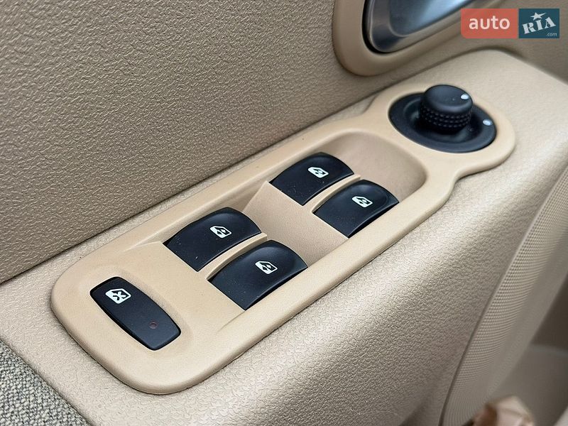 Хэтчбек Renault Modus 2006 в Ровно фото 17 Хэтчбек Renault Modus 2006 в Ровно