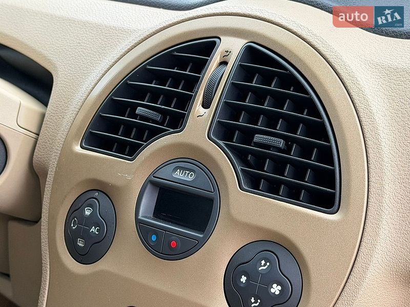Хэтчбек Renault Modus 2006 в Ровно фото 29 Хэтчбек Renault Modus 2006 в Ровно