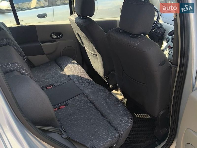 Хэтчбек Renault Modus 2005 в Броварах фото 4 Хэтчбек Renault Modus 2005 в Броварах