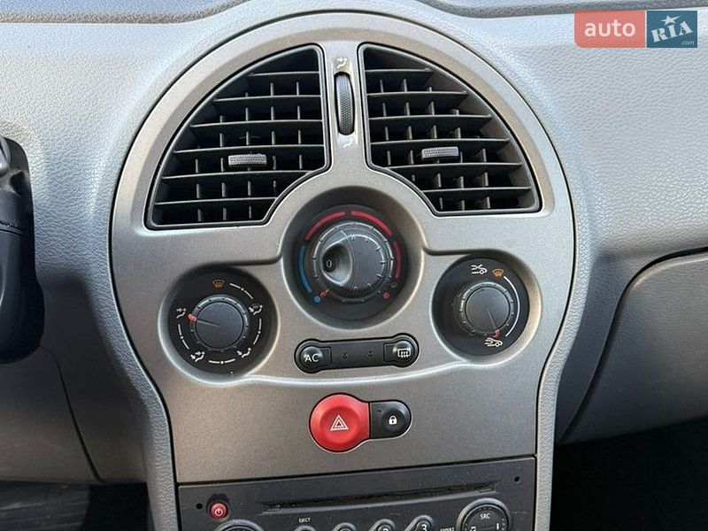 Хэтчбек Renault Modus 2008 в Киеве