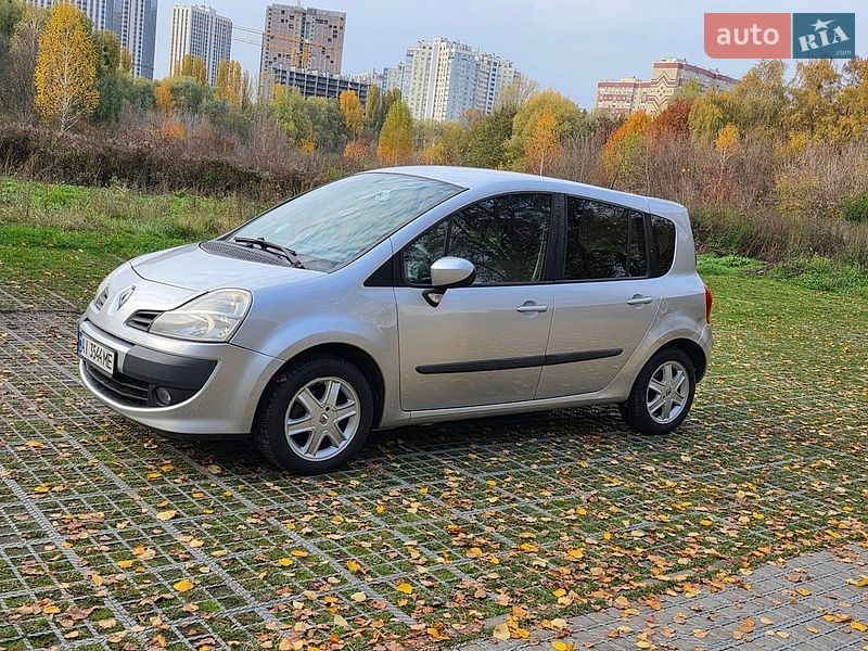 Хэтчбек Renault Modus 2008 в Киеве