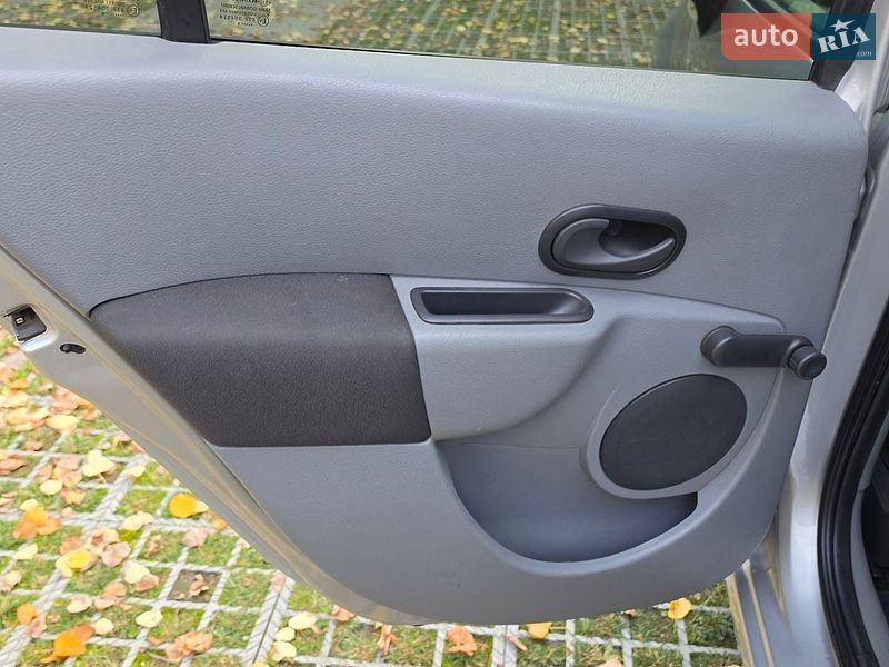 Хэтчбек Renault Modus 2008 в Киеве
