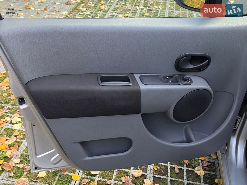 Хэтчбек Renault Modus 2008 в Киеве