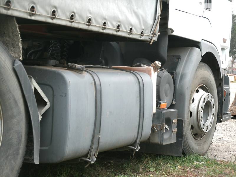 Тягач Renault Premium 2002 в Сумах