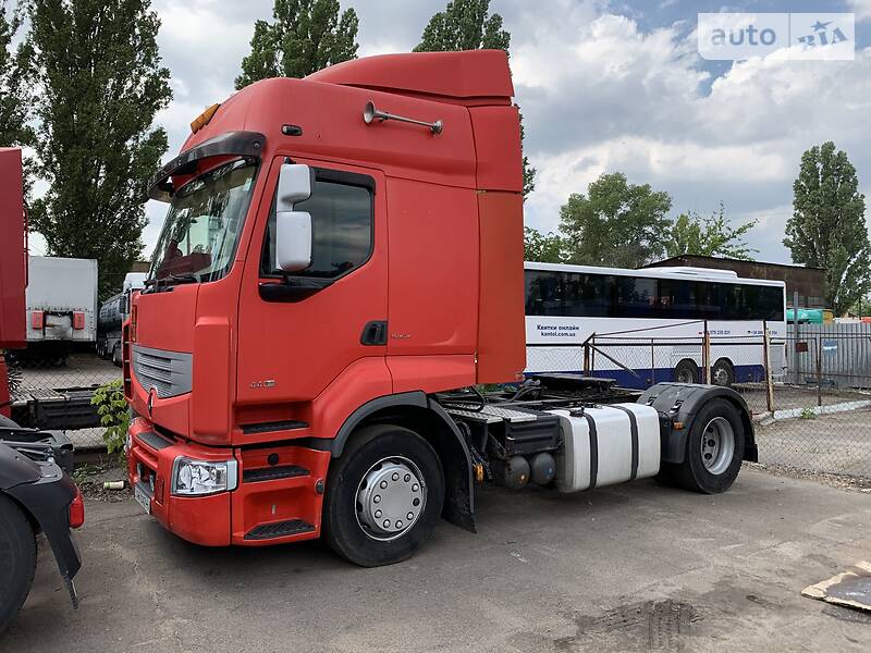 Тягач Renault Premium 2006 в Киеве