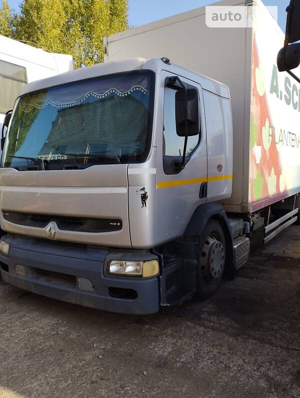 Renault Premium