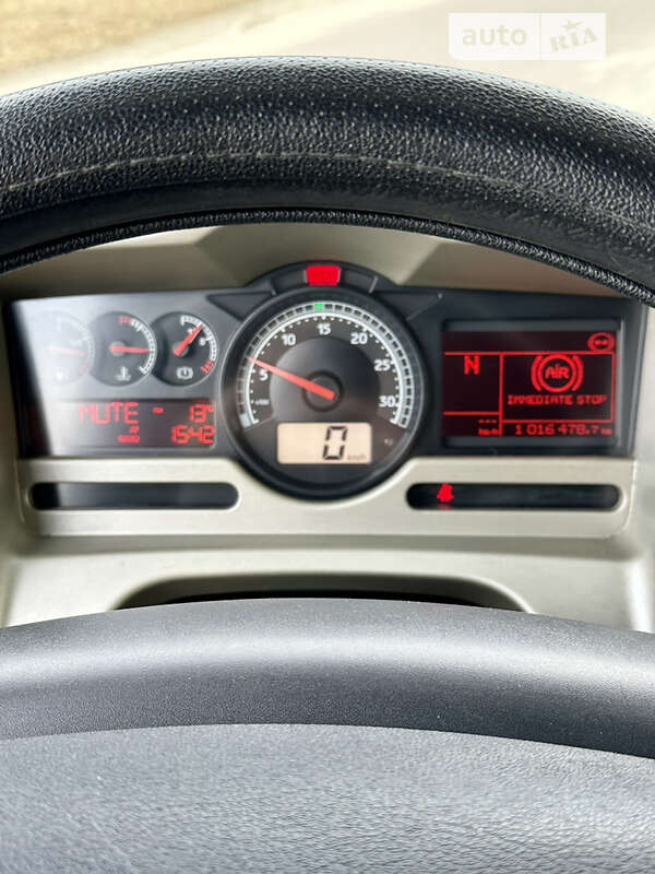 Тягач Renault Premium 2010 в Иванкове