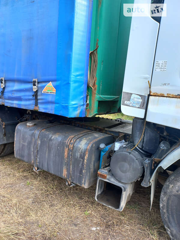 Тягач Renault Premium 2004 в Гусятине