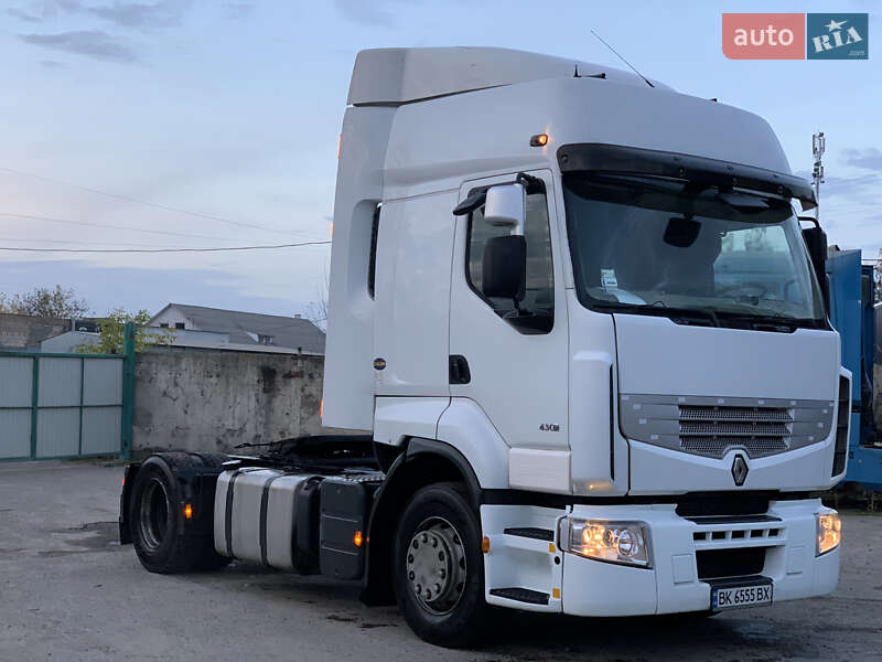 Тягач Renault Premium 2010 в Здолбунове