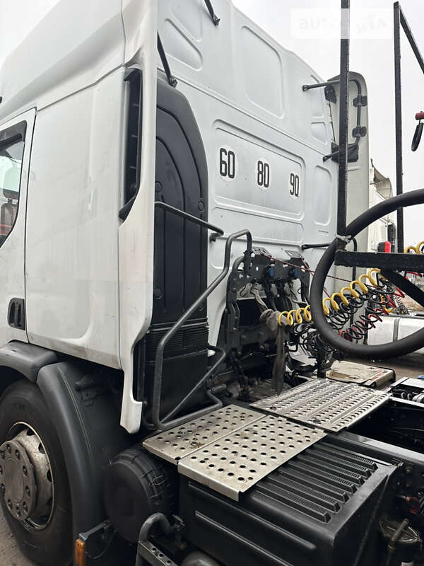 Тягач Renault Premium 2013 в Охтирці
