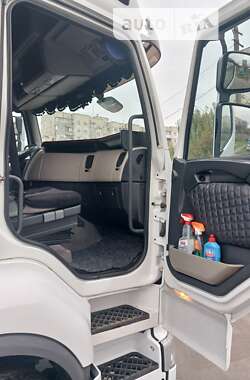 Тягач Renault Premium 2008 в 