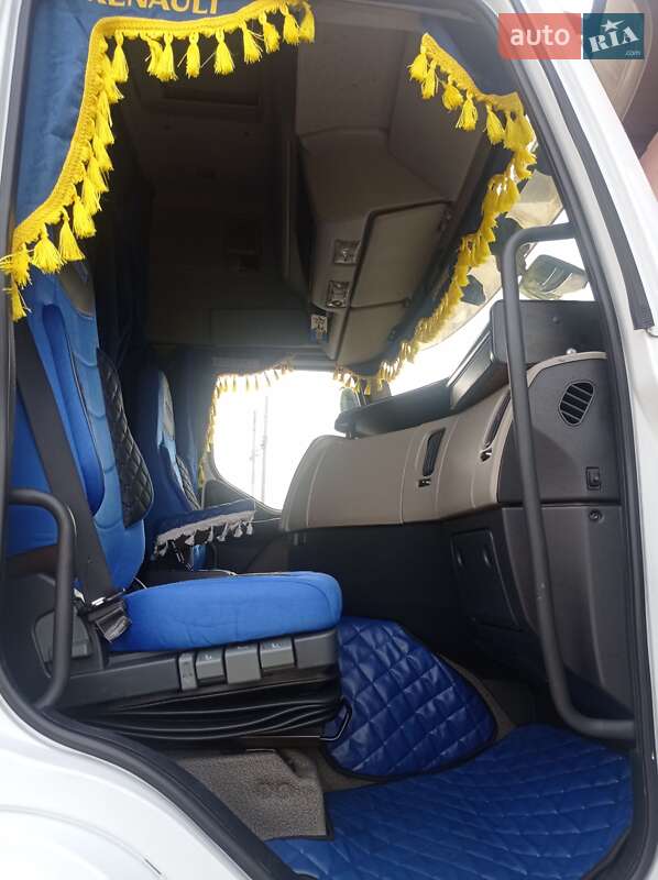 Тягач Renault Premium 2013 в Бердичеві