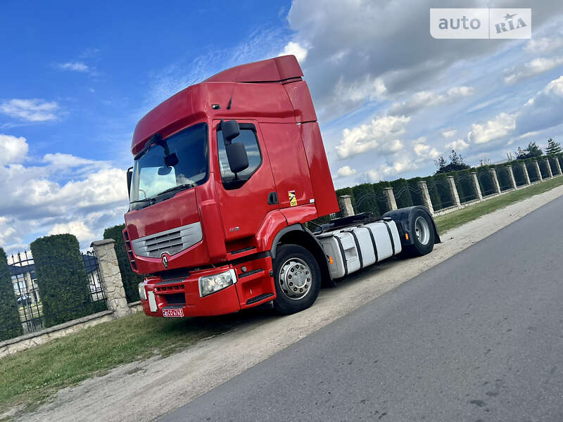 Тягач Renault Premium 2011 в Жовкве