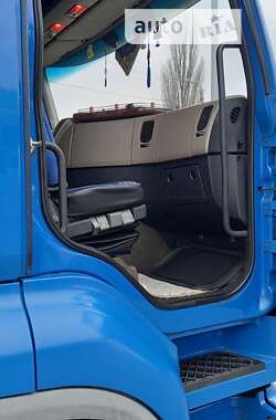 Тягач Renault Premium 2011 в 