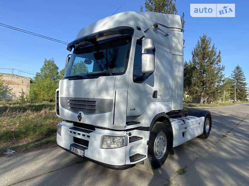 Тягач Renault Premium 2012 в Надворной