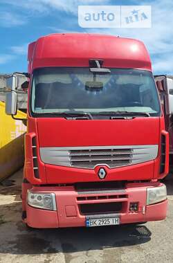 Тягач Renault Premium 2012 в 