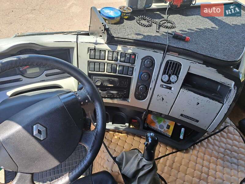 Тягач Renault Premium 2008 в Чернигове