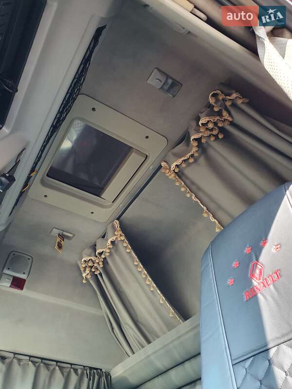 Тягач Renault Premium 2007 в Ровно