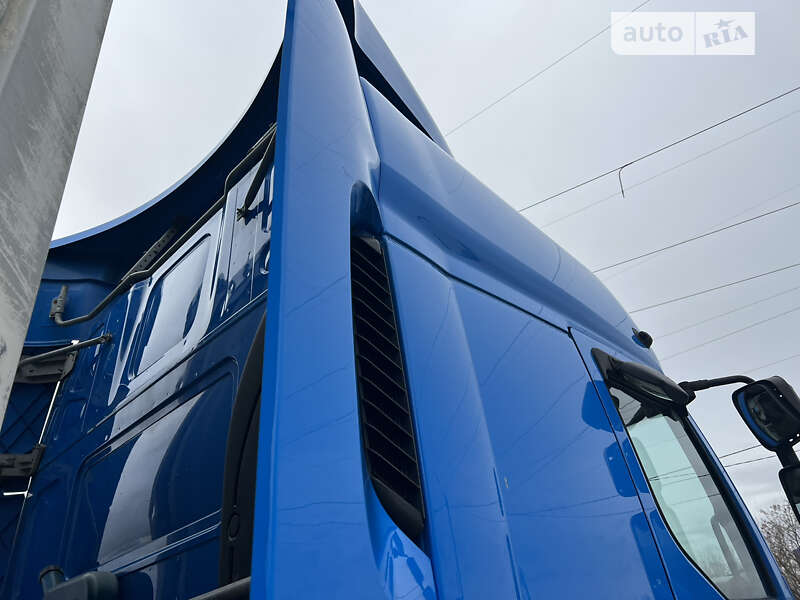 Тягач Renault Premium 2011 в Луцке